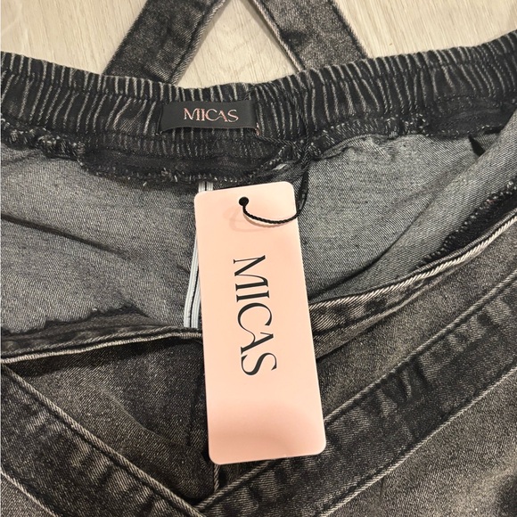 Micas Gray Denim Tank and Skirt Set V-waist Buckle Flap Pocket Denim Cargo Skirt - Picture 8 of 10